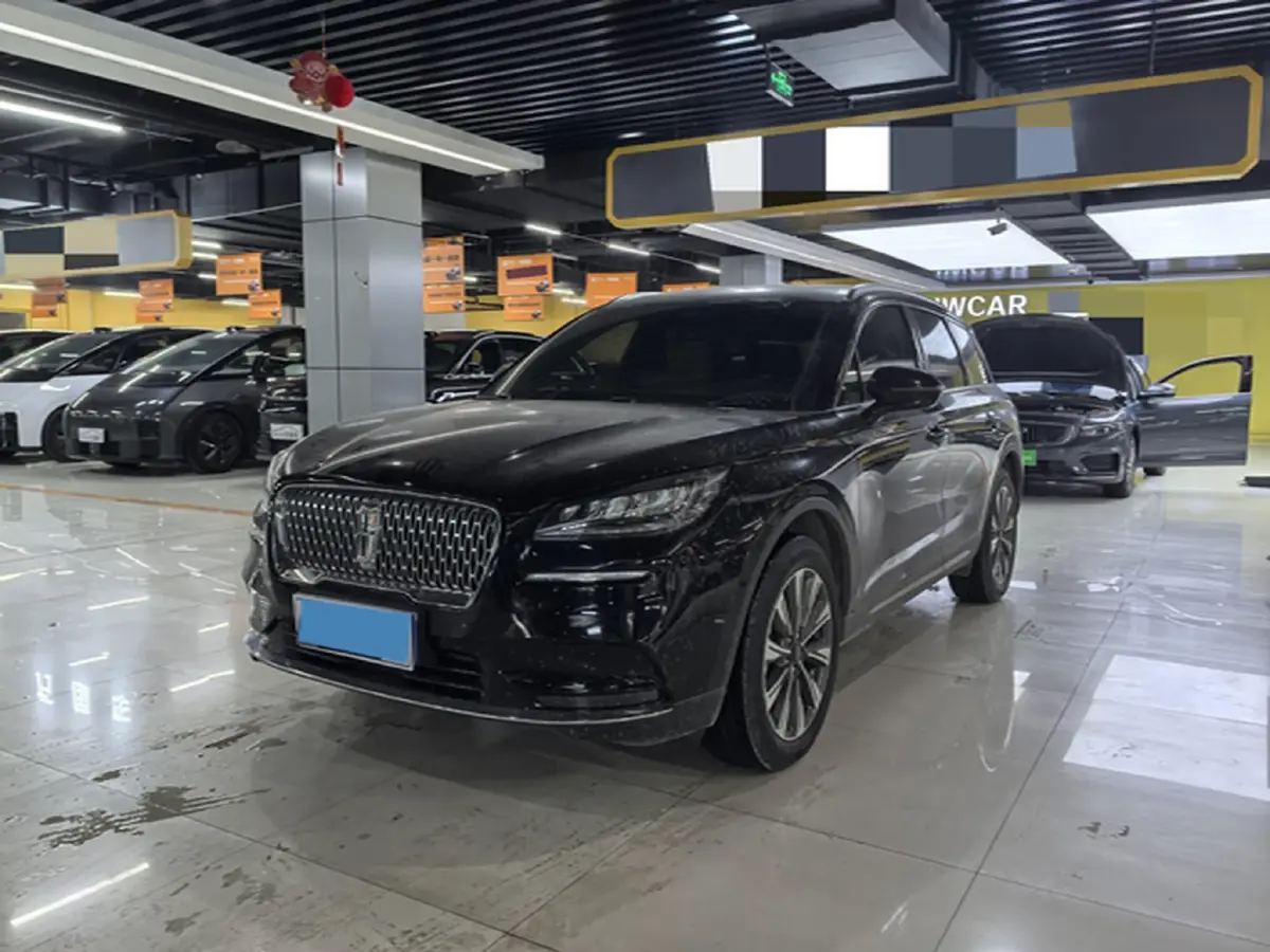 2022 Lincoln Corsair 2.0T 245HP L4 8AT