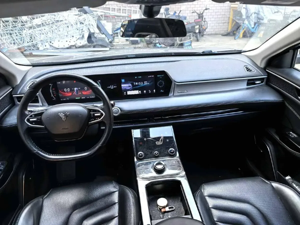 2022 Venucia Grand V 1.5T 190HP L4 7DCT,autocango,china used car exporter,china ev exporter,chinese used car exporter,chinese used ev exporter