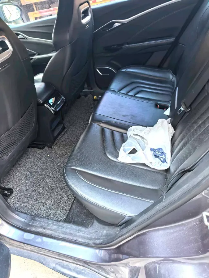 2022 Venucia Grand V 1.5T 190HP L4 7DCT,autocango,china used car exporter,china ev exporter,chinese used car exporter,chinese used ev exporter