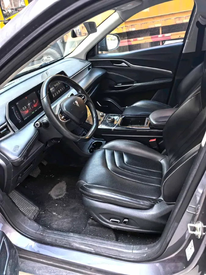 2022 Venucia Grand V 1.5T 190HP L4 7DCT,autocango,china used car exporter,china ev exporter,chinese used car exporter,chinese used ev exporter