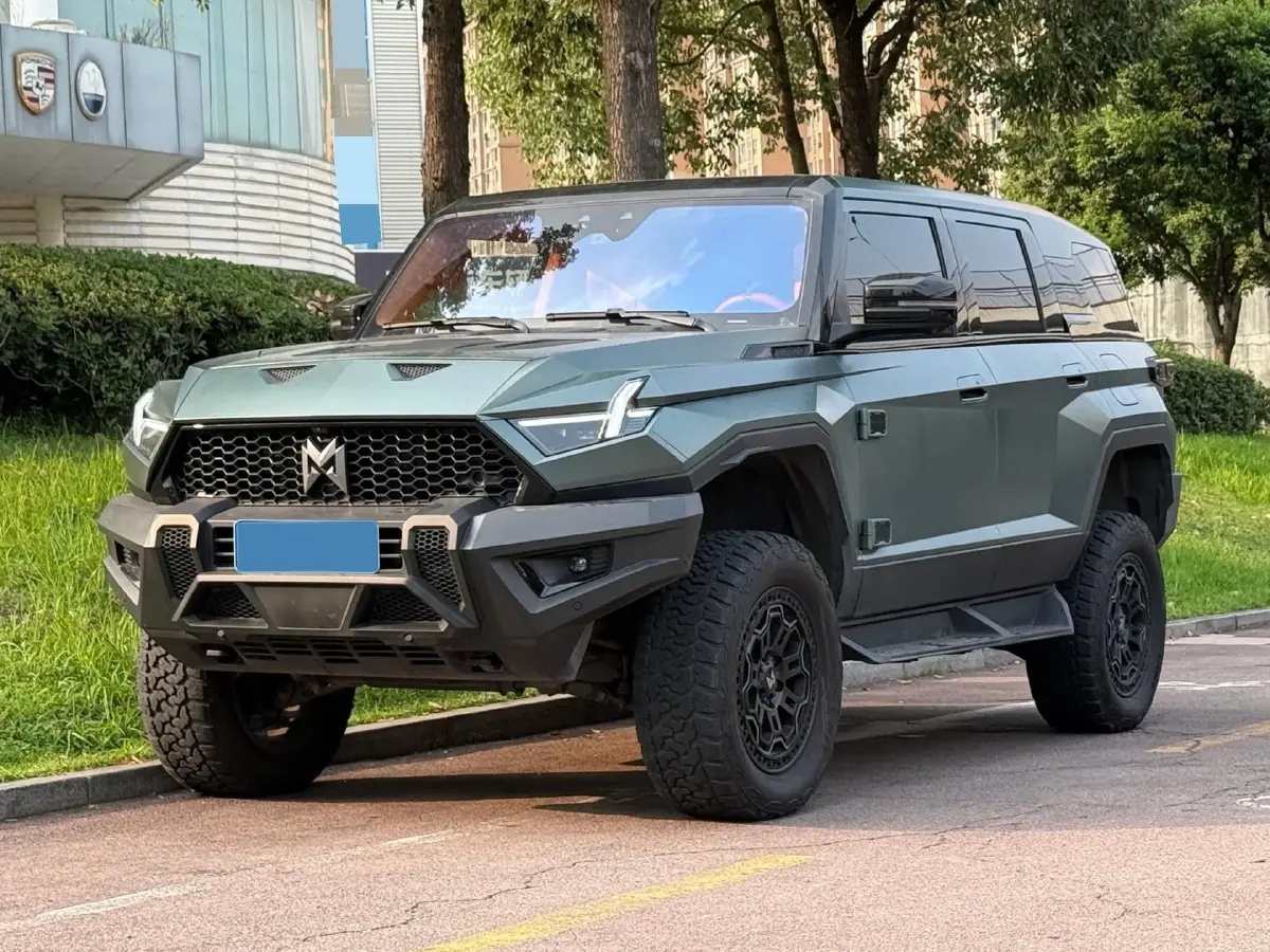 2023 M Hero 917 REEV 197HP 2AT REEV 65.8KWH