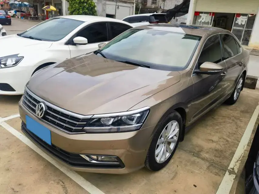 2017 Volkswagen Passat 1.8T 180HP L4 7DCT
