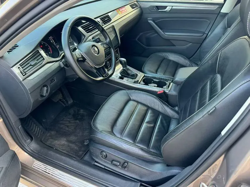 2017 Volkswagen Passat 1.8T 180HP L4 7DCT,autocango,china used car exporter,china ev exporter,chinese used car exporter,chinese used ev exporter