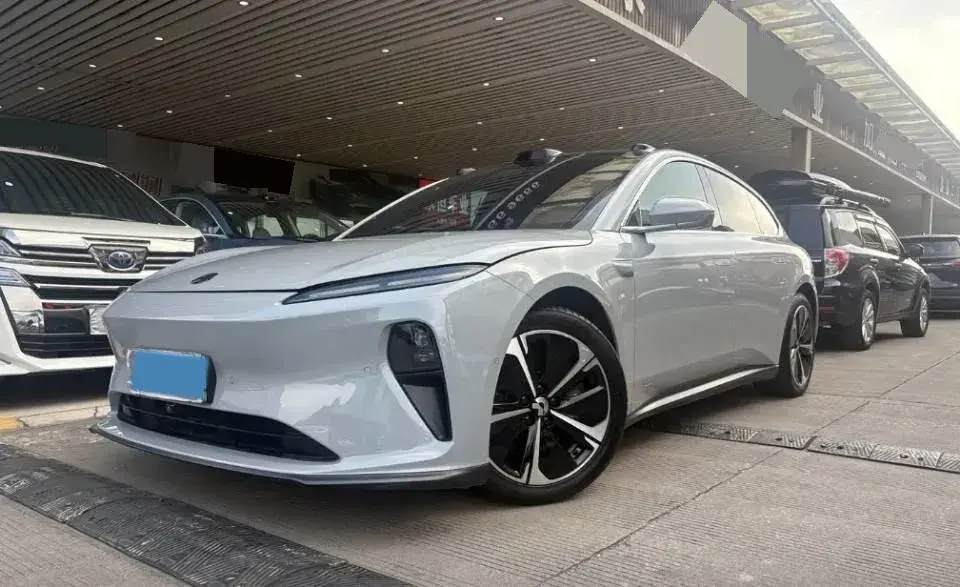 2023 NIO ET5T BEV 75KWH