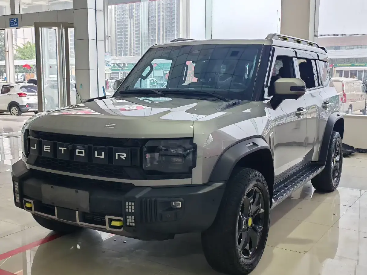 2023 Jetour Traveller 2.0T 254HP L4 7DCT