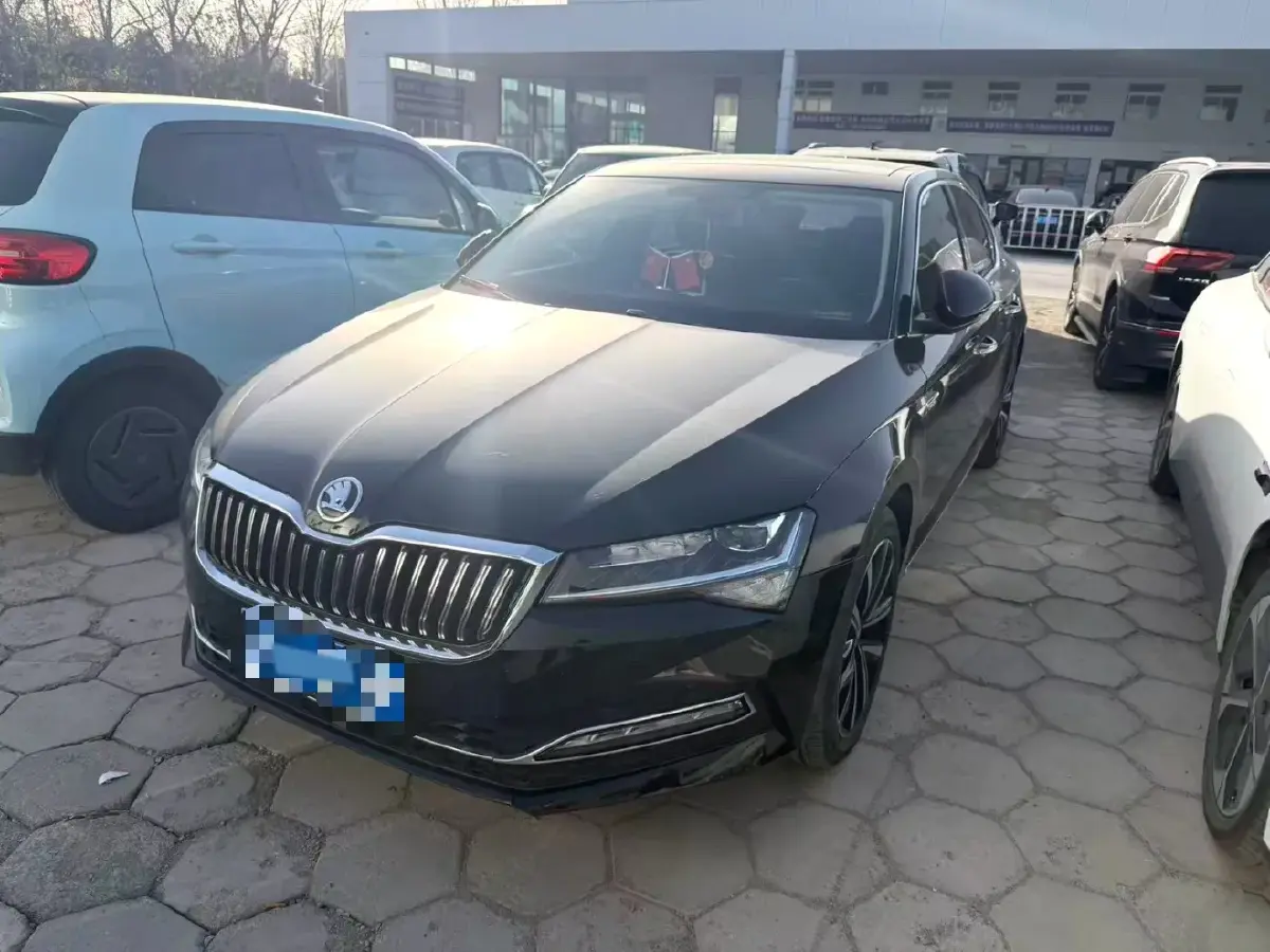 2023 Skoda Superb 1.4T 150HP L4 7DCT