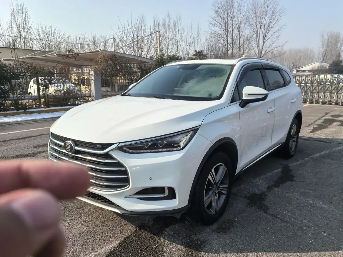2018 BYD Tang 2.0T 205HP L4 6AT