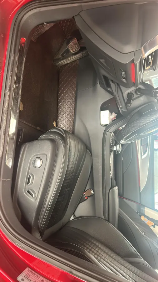 2023 HongQi H5 2.0T 224HP L4 8AT,autocango,china used car exporter,china ev exporter,chinese used car exporter,chinese used ev exporter