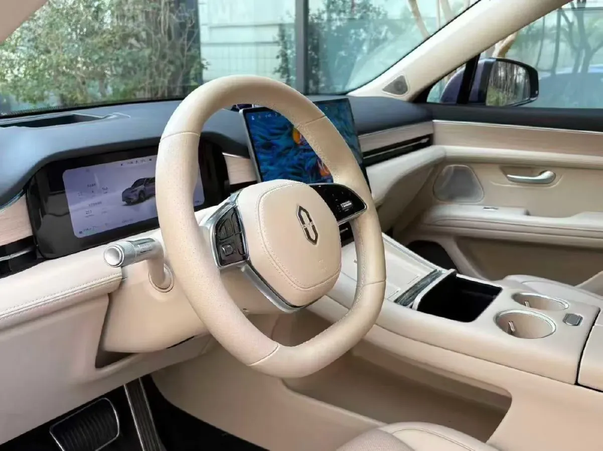 2025 AITO AITO M5 1.5T 152HP L4 REEV 42KWH,autocango,china used car exporter,china ev exporter,chinese used car exporter,chinese used ev exporter