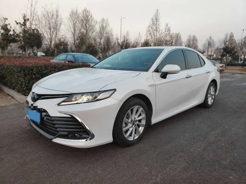 2023 Toyota Camry 2.5L 178HP L4 E-CVT Hybrid