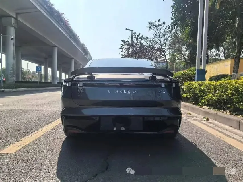 2025 LYNK&CO Z10 BEV 95KWH,autocango,china used car exporter,china ev exporter,chinese used car exporter,chinese used ev exporter