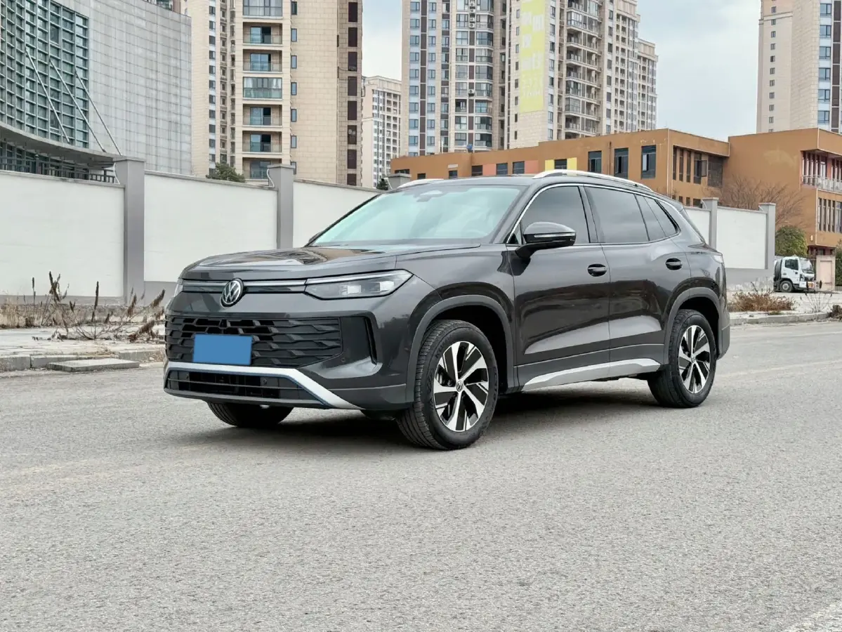 2025 Volkswagen Tayron 2.0T 186HP L4 7DCT