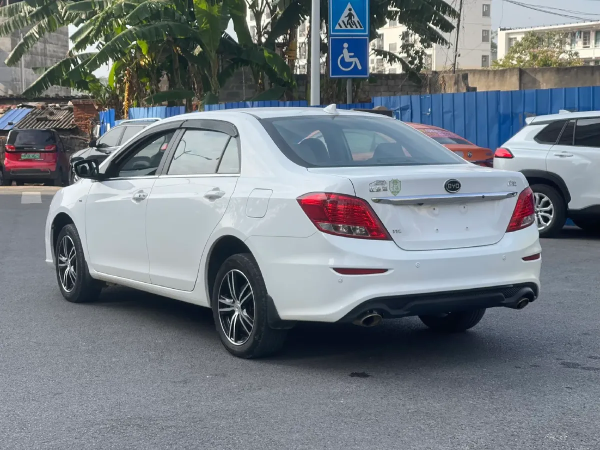 2018 BYD SuRui 1.5L 109HP L4 5MT,autocango,china used car exporter,china ev exporter,chinese used car exporter,chinese used ev exporter