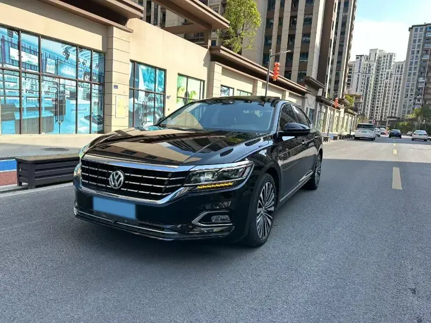 2019 Volvo V40 1.5T 152HP L4 6AT