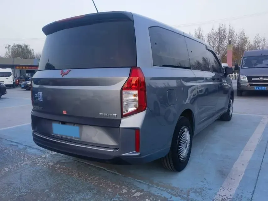 2022 WuLing ZhengChen 2.0L 136HP L4 6MT,autocango,china used car exporter,china ev exporter,chinese used car exporter,chinese used ev exporter