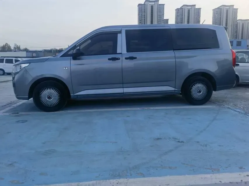 2022 WuLing ZhengChen 2.0L 136HP L4 6MT,autocango,china used car exporter,china ev exporter,chinese used car exporter,chinese used ev exporter