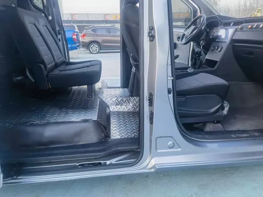 2022 WuLing ZhengChen 2.0L 136HP L4 6MT,autocango,china used car exporter,china ev exporter,chinese used car exporter,chinese used ev exporter