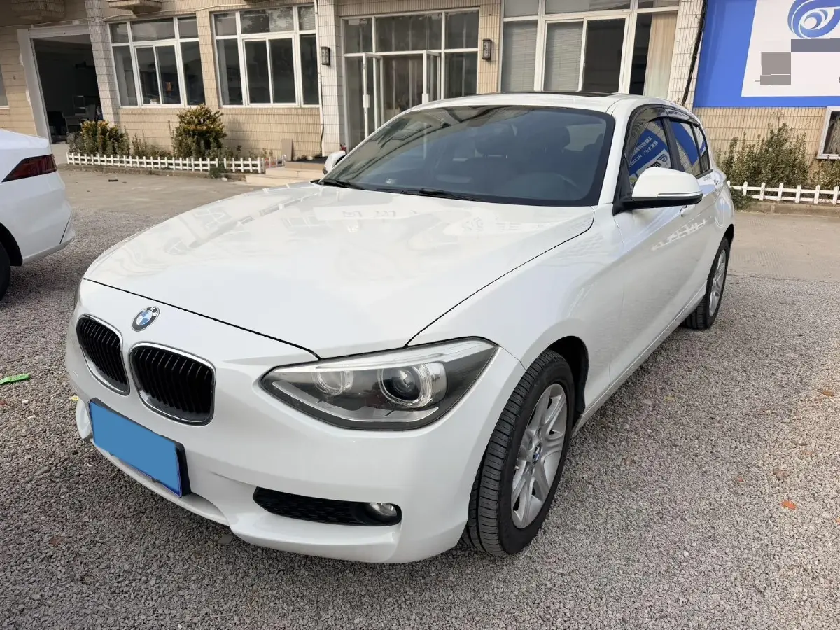 2012 BMW 1 Series 1.6T 136HP L4 8AT