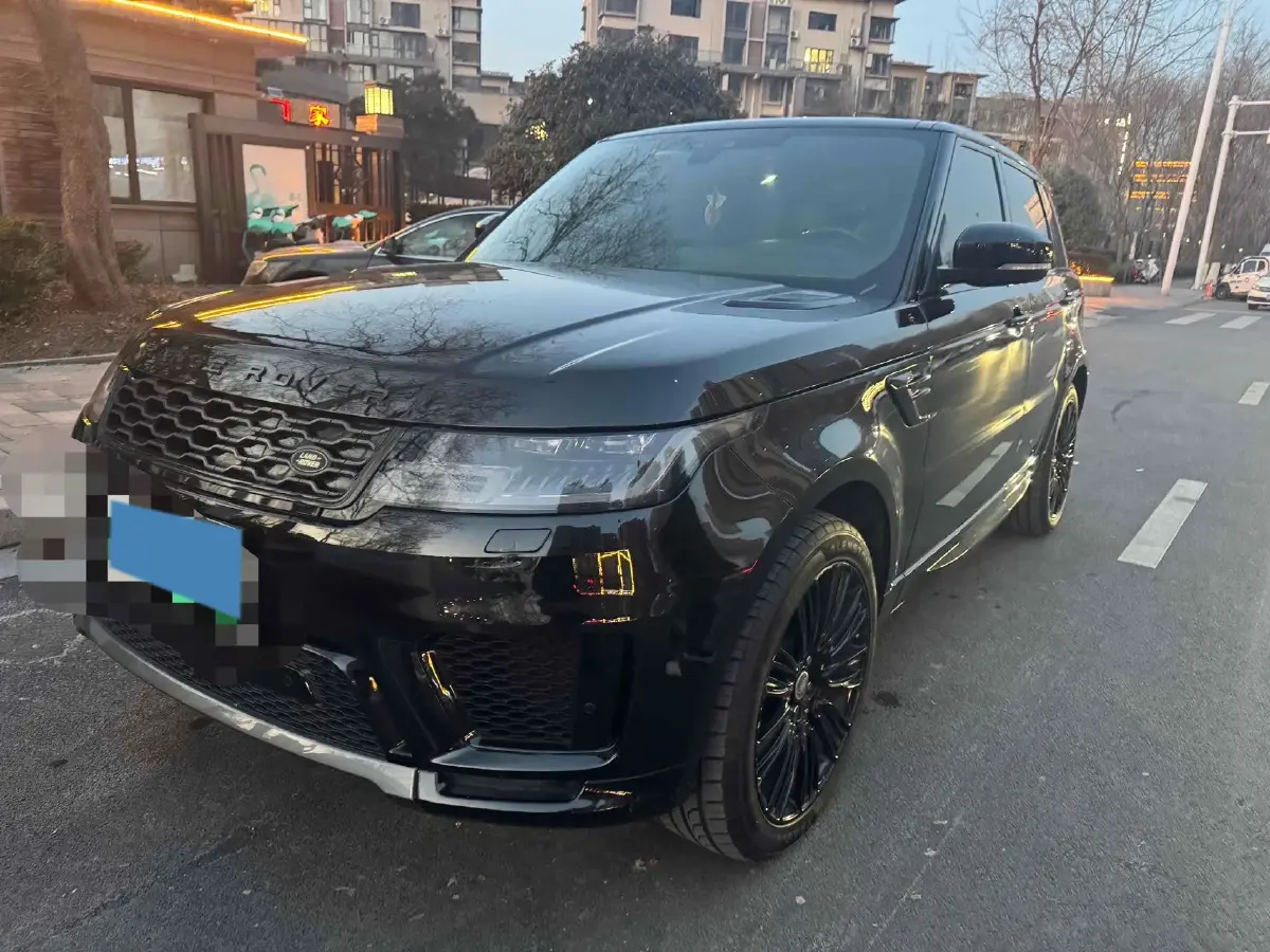 2018 Land Rover Range Rover Sport 2.0T 300HP L4 8AT PHEV 13.1KWH