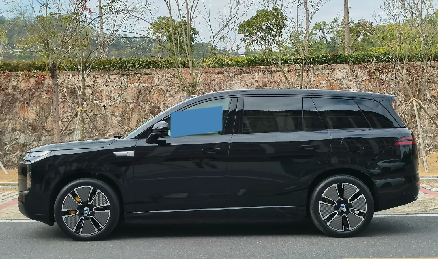 2025 Denza DenzaN8L 2.0T 207HP L4 E-CVT PHEV,autocango,china used car exporter,china ev exporter,chinese used car exporter,chinese used ev exporter