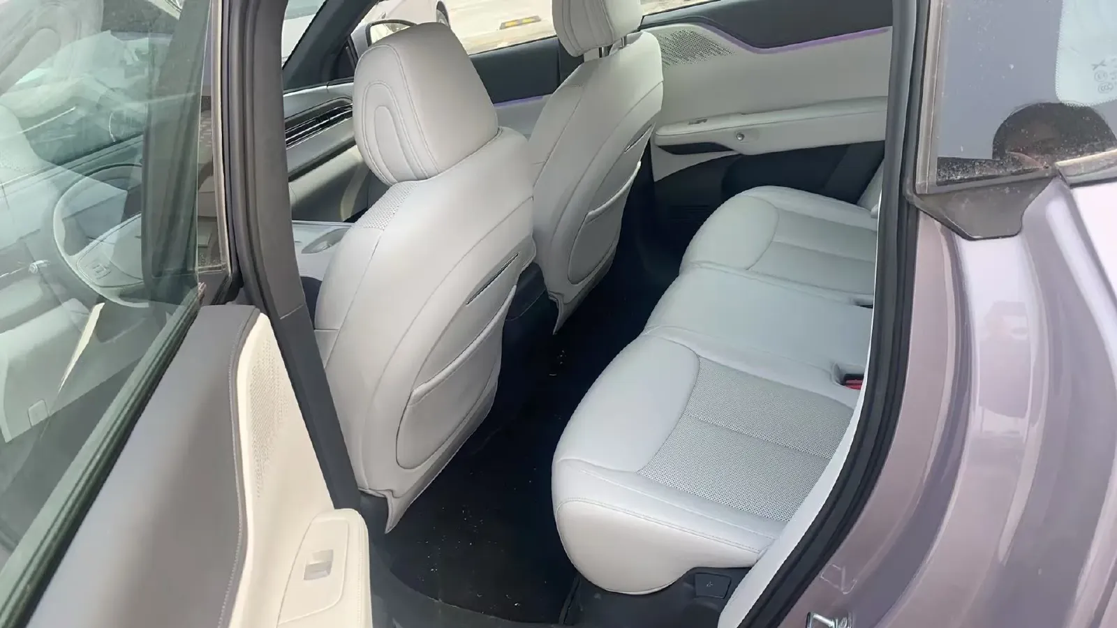 2025 Xpeng G6 BEV 68.5KWH,autocango,china used car exporter,china ev exporter,chinese used car exporter,chinese used ev exporter