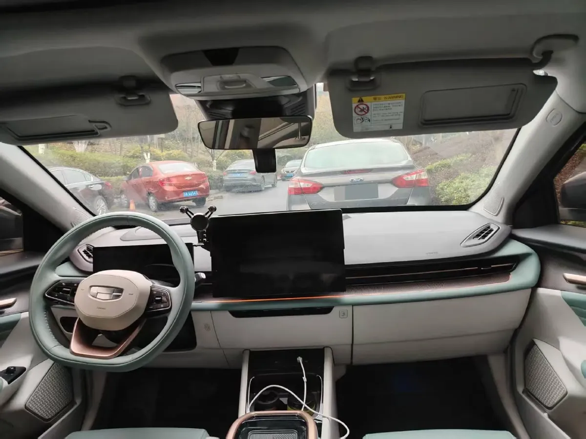 2022 Ruichi Auto ED71 BEV 60.152KWH,autocango,china used car exporter,china ev exporter,chinese used car exporter,chinese used ev exporter