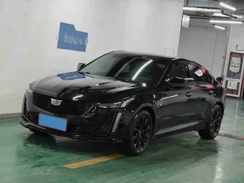 2022 Cadillac CT5 2.0T 237HP L4 10AT