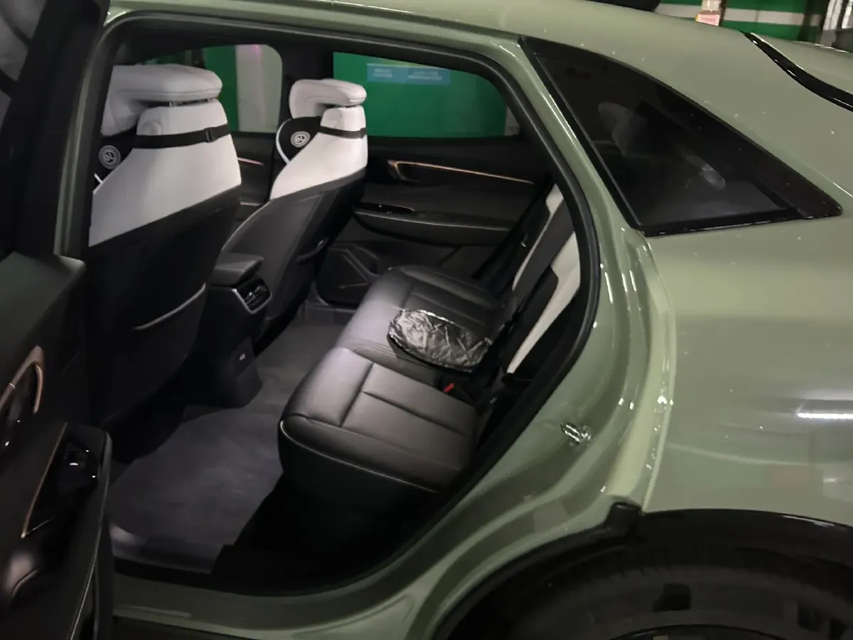 2023 Aiways U6 BEV 63KWH,autocango,china used car exporter,china ev exporter,chinese used car exporter,chinese used ev exporter