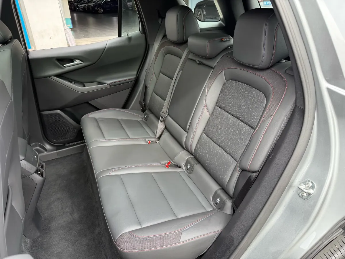 2024 Chevrolet EquinoxPlus 1.5T 180HP L4 2DHT PHEV 16.5KWH,autocango,china used car exporter,china ev exporter,chinese used car exporter,chinese used ev exporter