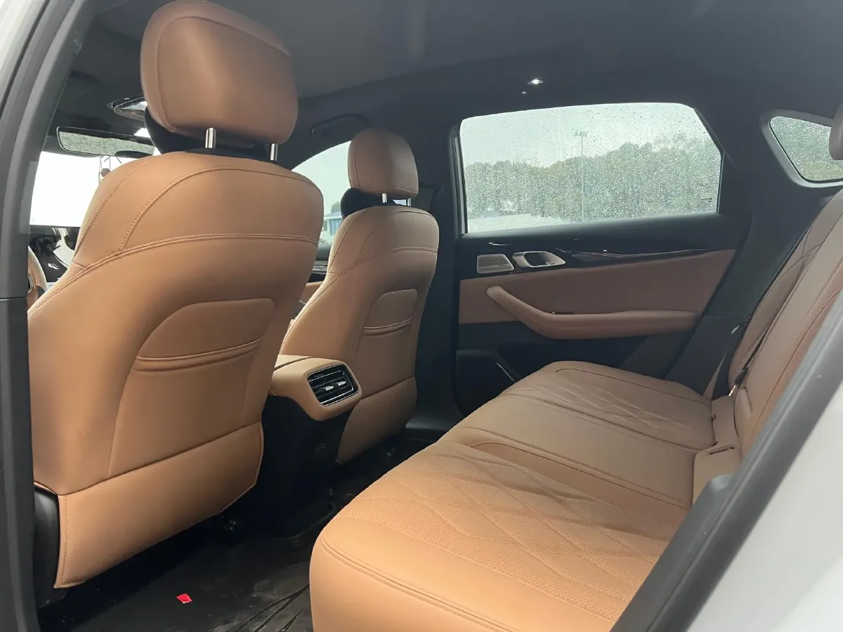 2025 Geely Galaxy A7 1.5L 112HP L4 1DHT PHEV,autocango,china used car exporter,china ev exporter,chinese used car exporter,chinese used ev exporter