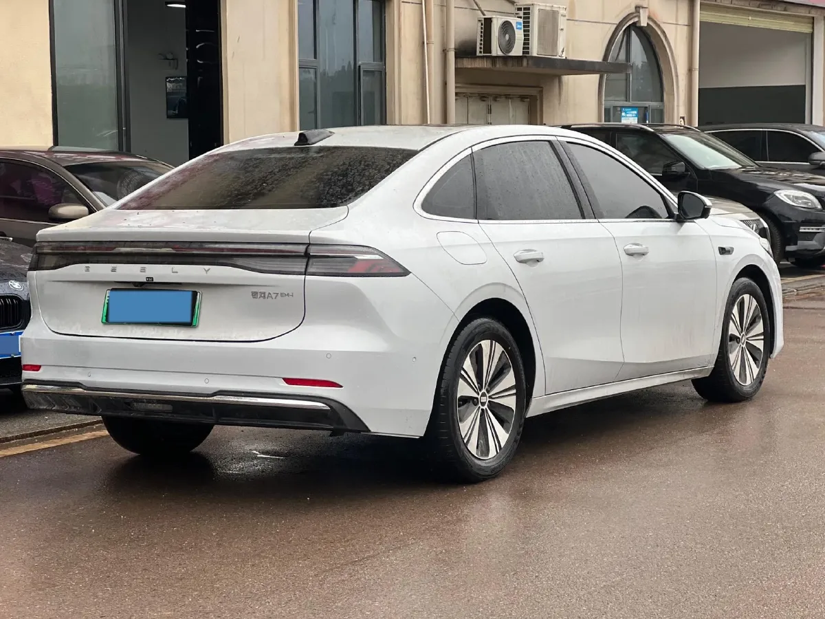 2025 Geely Galaxy A7 1.5L 112HP L4 1DHT PHEV,autocango,china used car exporter,china ev exporter,chinese used car exporter,chinese used ev exporter
