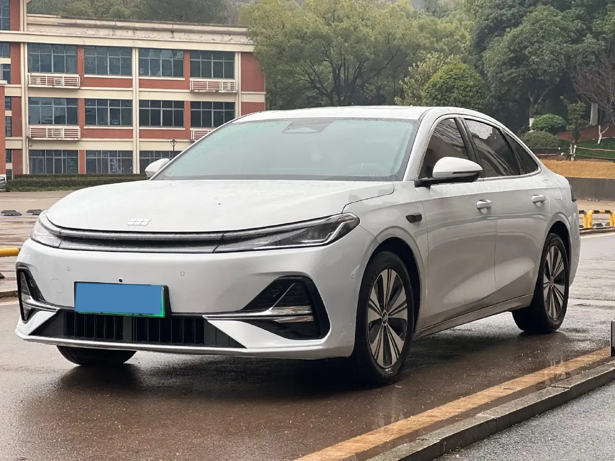 2025 Geely Galaxy A7 1.5L 112HP L4 1DHT PHEV