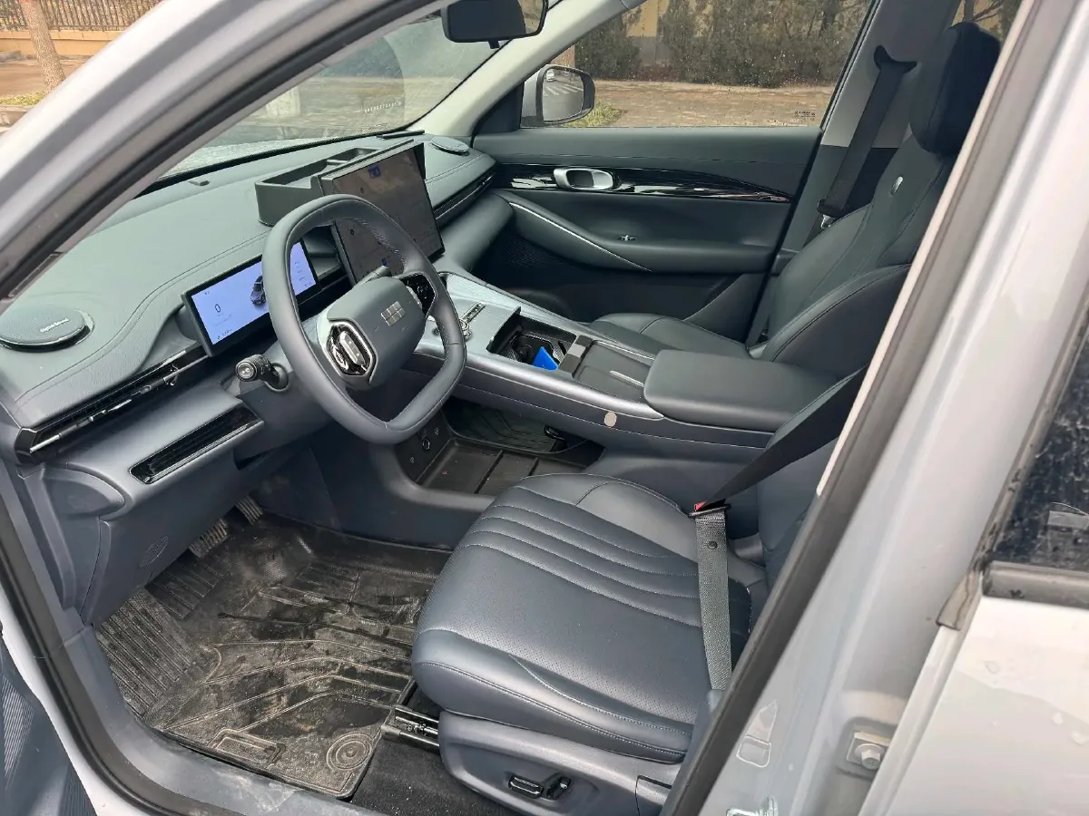 2024 YuanChen Super Van BEV 51KWH,autocango,china used car exporter,china ev exporter,chinese used car exporter,chinese used ev exporter