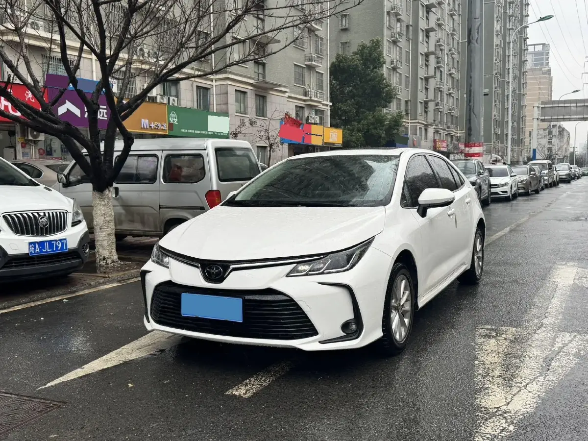 2021 Toyota Corolla 1.2T 116HP L4 CVT
