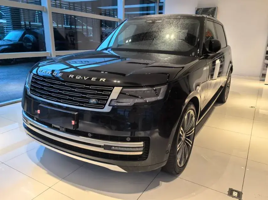2025 Land Rover Range Rover 3.0T 400HP L6 8AT
