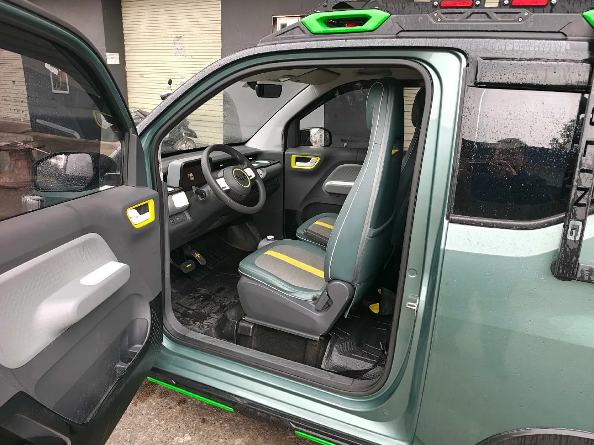 2022 WuLing HongGuang MINI EV BEV 26.5KWH,autocango,china used car exporter,china ev exporter,chinese used car exporter,chinese used ev exporter