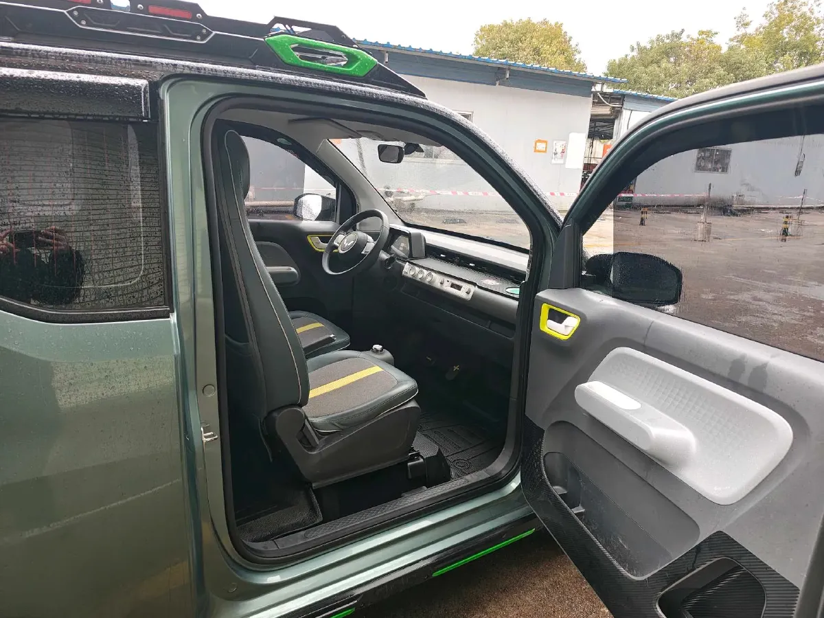 2022 WuLing HongGuang MINI EV BEV 26.5KWH,autocango,china used car exporter,china ev exporter,chinese used car exporter,chinese used ev exporter