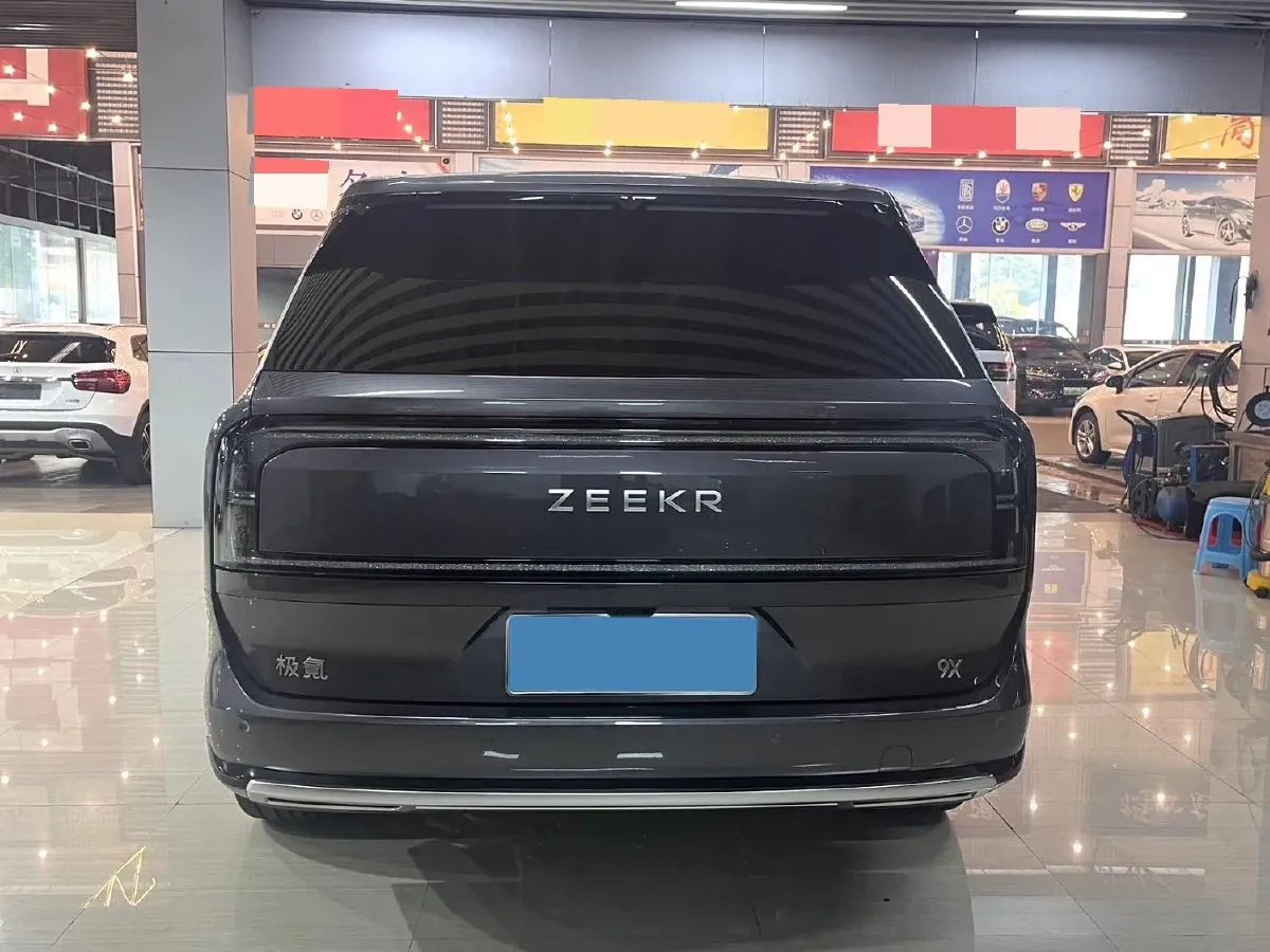 2025 Zeekr 9X 2.0T 279HP L4 1DHT PHEV,autocango,china used car exporter,china ev exporter,chinese used car exporter,chinese used ev exporter