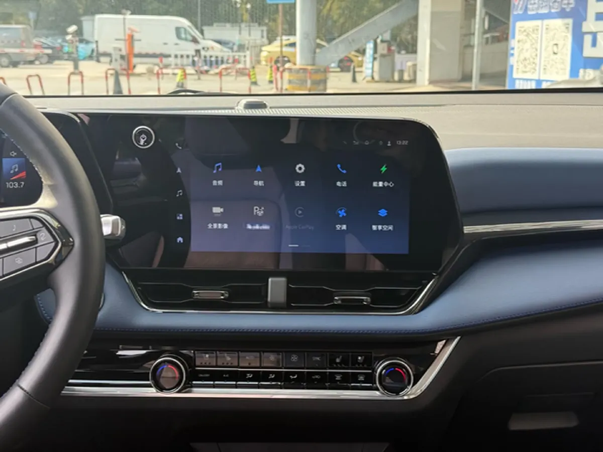 2024 Chevrolet EquinoxPlus 1.5T 180HP L4 2DHT PHEV 16.5KWH,autocango,china used car exporter,china ev exporter,chinese used car exporter,chinese used ev exporter