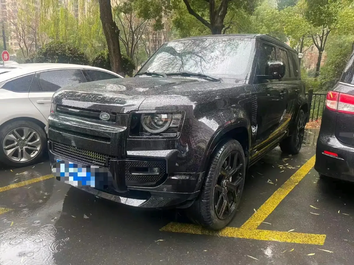 2023 Land Rover Defender 3.0T 400HP L6 8AT