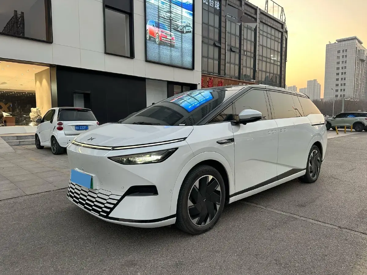 2024 Xpeng X9 BEV 101.5KWH