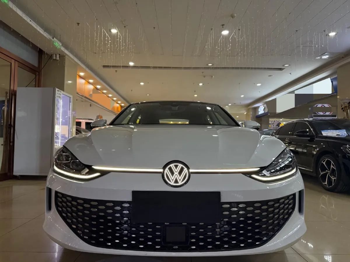 2024 Volkswagen Lamando 1.4T 150HP L4 7DCT,autocango,china used car exporter,china ev exporter,chinese used car exporter,chinese used ev exporter