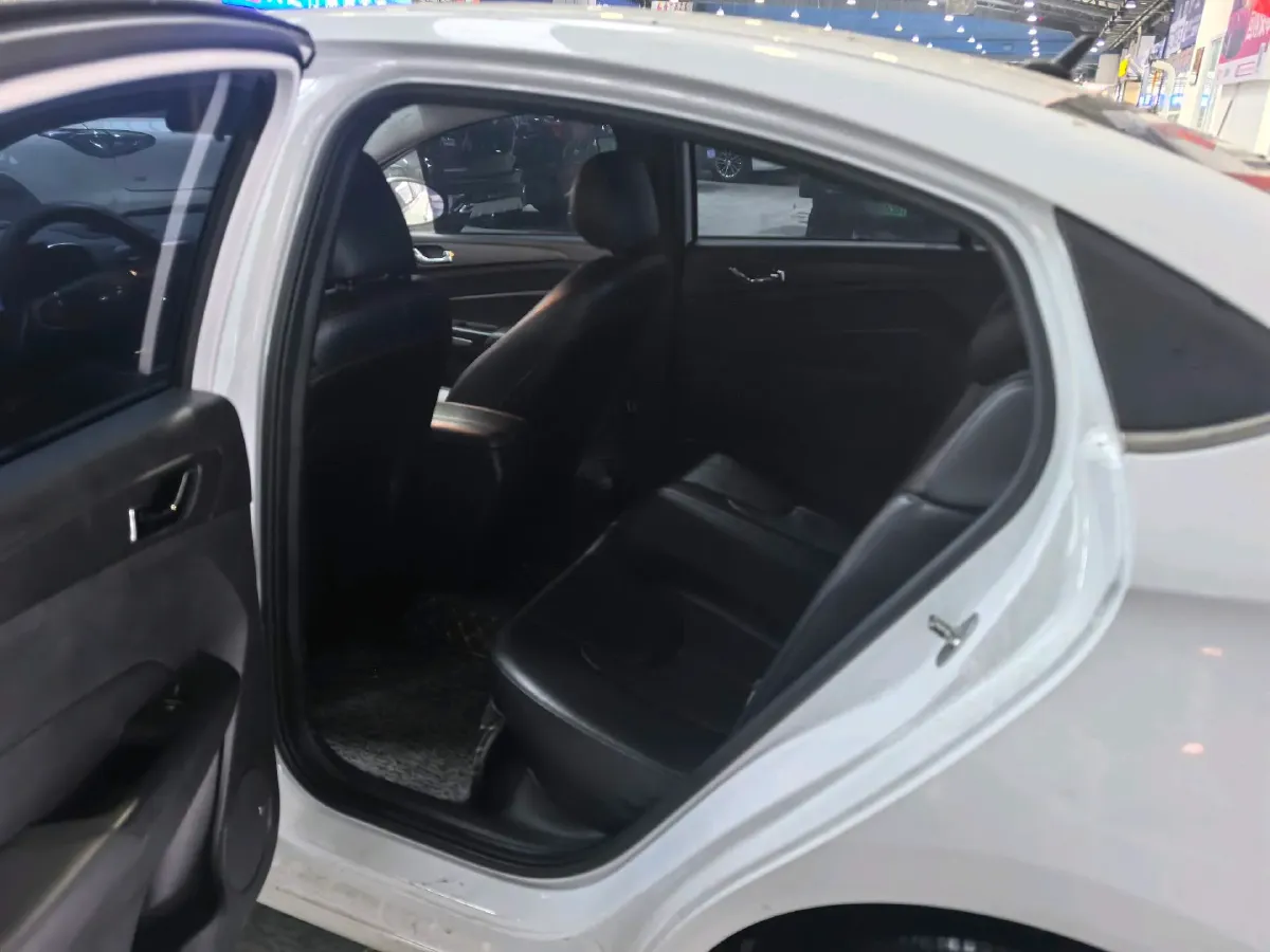 2017 ChangAn CS35 1.6L 125HP L4 5MT,autocango,china used car exporter,china ev exporter,chinese used car exporter,chinese used ev exporter