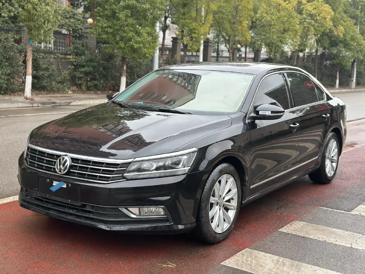 2017 Volkswagen Passat 1.8T 180HP L4 7DCT