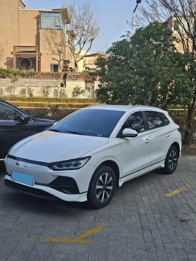 2023 BYD e2 BEV 43.2KWH