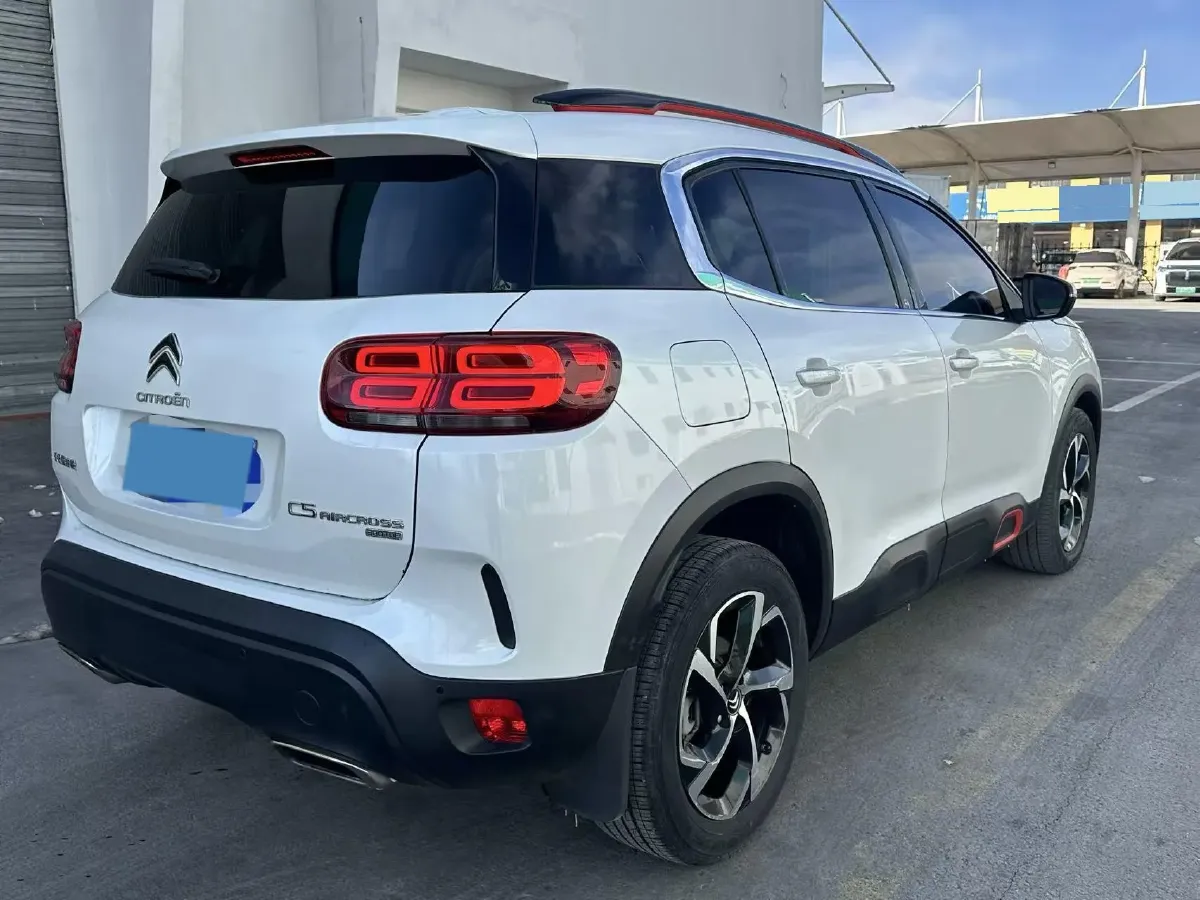 2017 Citroen C5 1.8T 204HP L4 6AT,autocango,china used car exporter,china ev exporter,chinese used car exporter,chinese used ev exporter