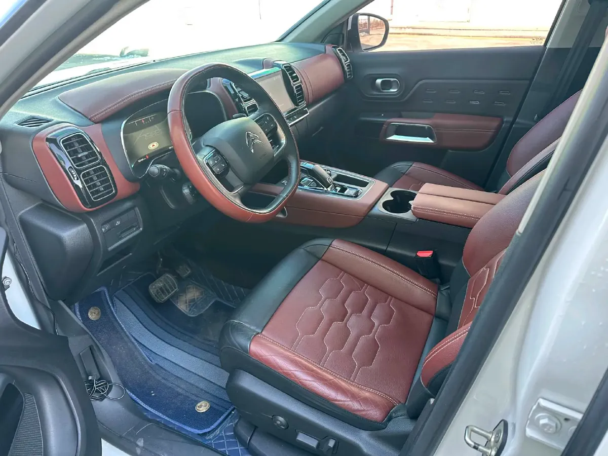 2017 Citroen C5 1.8T 204HP L4 6AT,autocango,china used car exporter,china ev exporter,chinese used car exporter,chinese used ev exporter