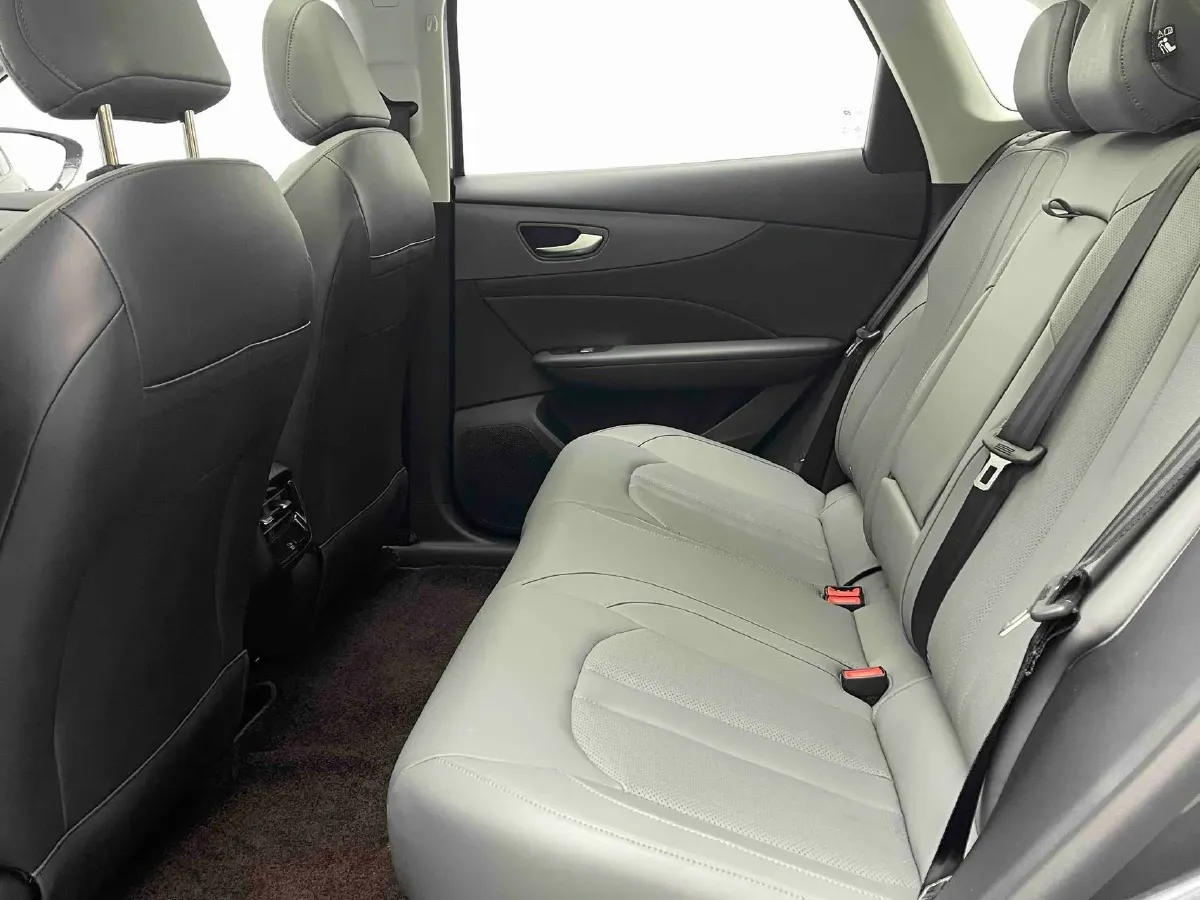 2025 MG MG ES5 BEV 62.2KWH,autocango,china used car exporter,china ev exporter,chinese used car exporter,chinese used ev exporter