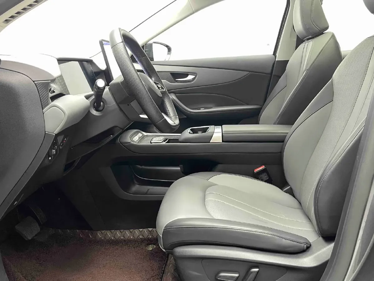 2025 MG MG ES5 BEV 62.2KWH,autocango,china used car exporter,china ev exporter,chinese used car exporter,chinese used ev exporter