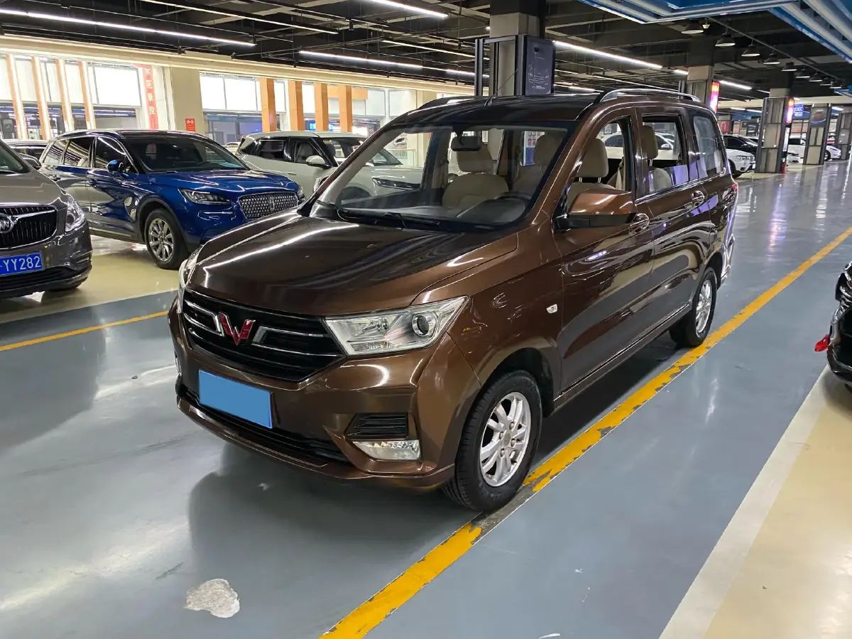 2019 WuLing HongGuang 1.5L 99HP L4 6MT